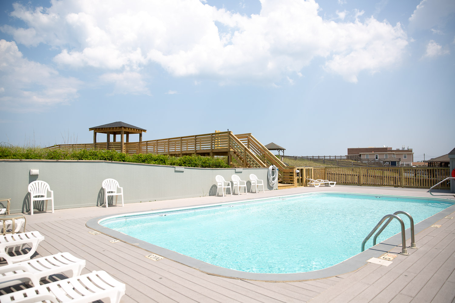 outer banks condo pool